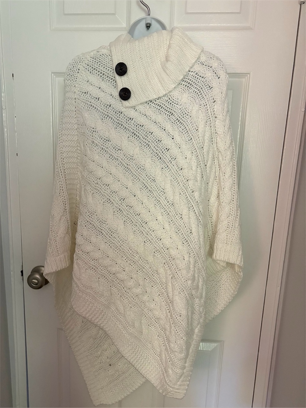 Cozy Cable-Knit Cream Button-Shoulder Poncho